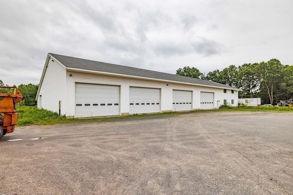 Detached Garage, Exterior