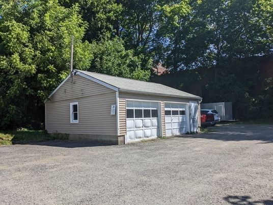 Detached Garage, Exterior