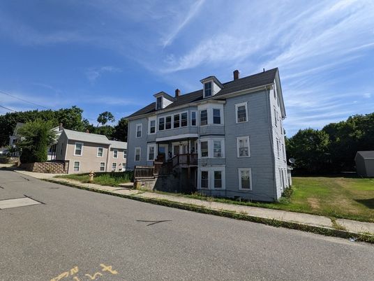 Exterior, Facade, Georgian