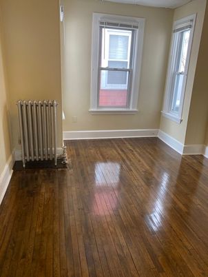 Interior, Empty room, Wood Texture Flooring, Recessed Lighting