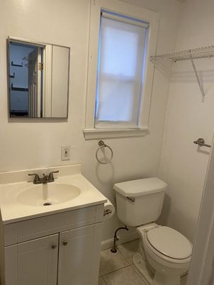 Interior, Bathroom, Ceramic Tile