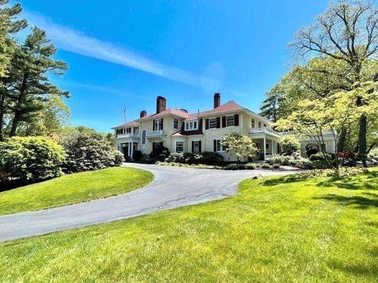 Backyard, Exterior, Facade, Georgian