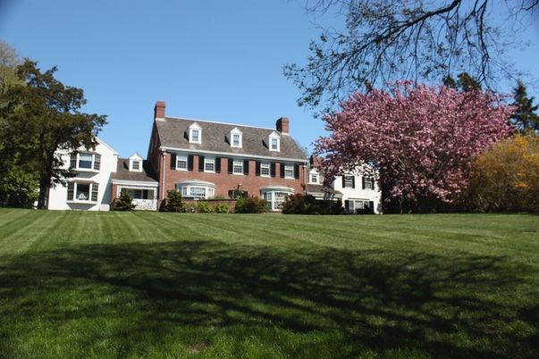 Backyard, Exterior, Facade, Brick Facade, Georgian