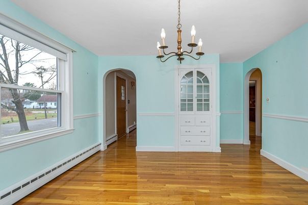 Chandelier, Interior, Wood Texture Flooring