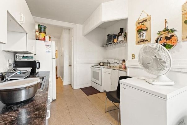 Interior, Kitchen, Washer