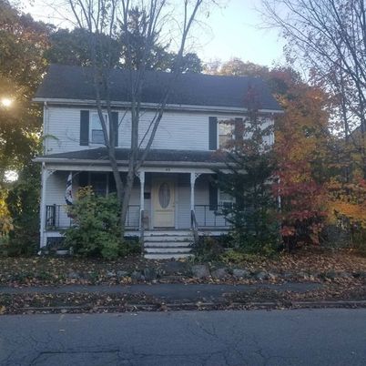 Exterior, Facade, American Foursquare