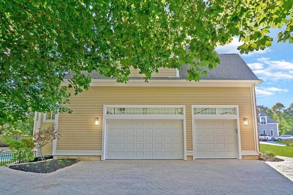 Detached Garage, Exterior