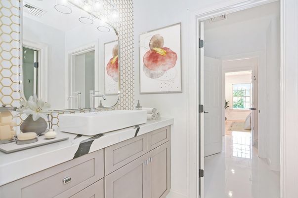 Bathroom, Dual Sink Vanities, Interior