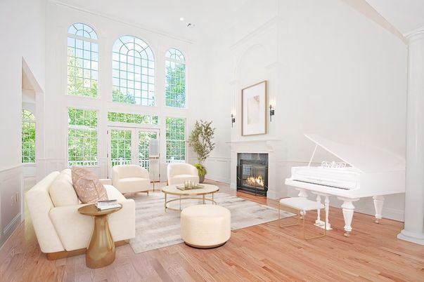 Fireplace, Interior, Living room, Piano, Recessed Lighting, Wood Texture Flooring