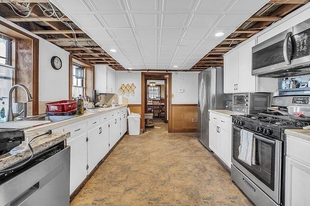 Interior, Kitchen, Recessed Lighting