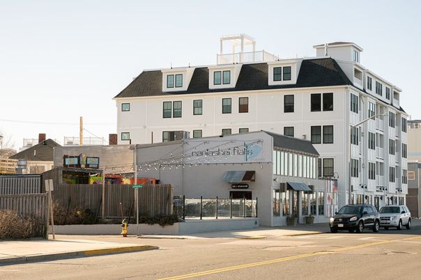 Exterior, Facade, Highrise
