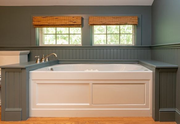 Interior, Washer, Wood Texture Flooring