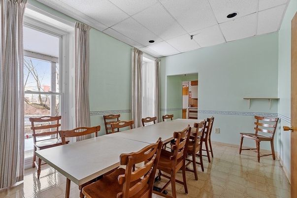 Dining room, Interior