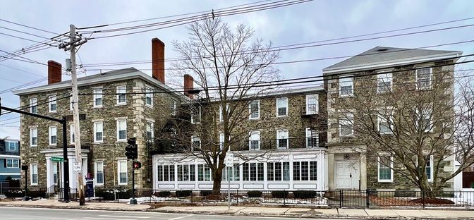 Exterior, Facade, Rowhouse