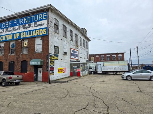 Exterior, Facade, Brick Facade, Rowhouse