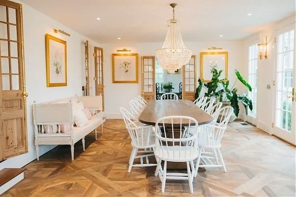 Chandelier, Dining room, Interior, Recessed Lighting, Wood Texture Flooring
