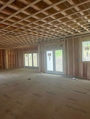 Empty room, Interior, Wooden Beams
