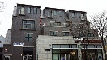 Exterior, Facade, Brick Facade, Rowhouse