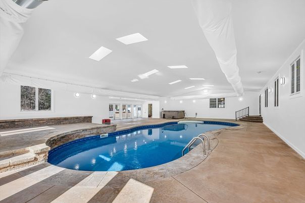 Interior, Pool, Recessed Lighting