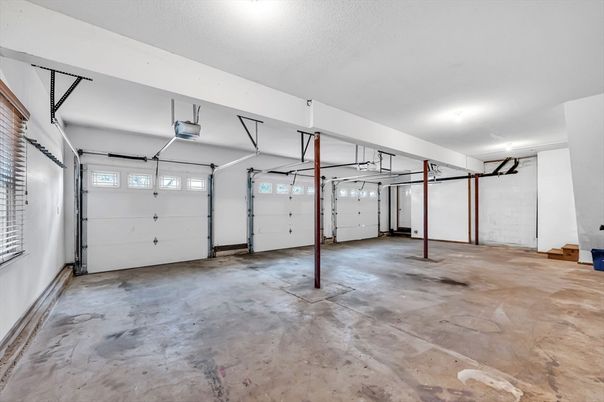 Garage, Interior