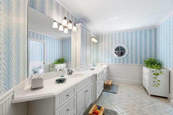 Bathroom, Dual Sink Vanities, Interior