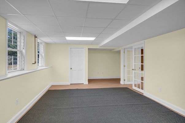 Empty room, Interior, Recessed Lighting