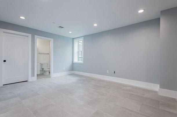 Bathroom, Empty room, Interior, Recessed Lighting