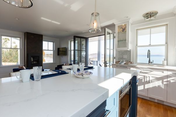 Dining room, Interior, Kitchen, Pendant Lights, Recessed Lighting, Wood Texture Flooring