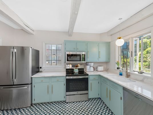 Interior, Kitchen, Pendant Lights, Stainless Steel Appliances