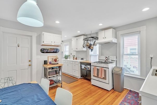 Interior, Kitchen, Pendant Lights, Recessed Lighting, Wood Texture Flooring