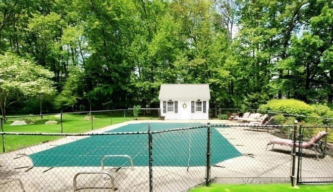 Exterior, Tennis Courts