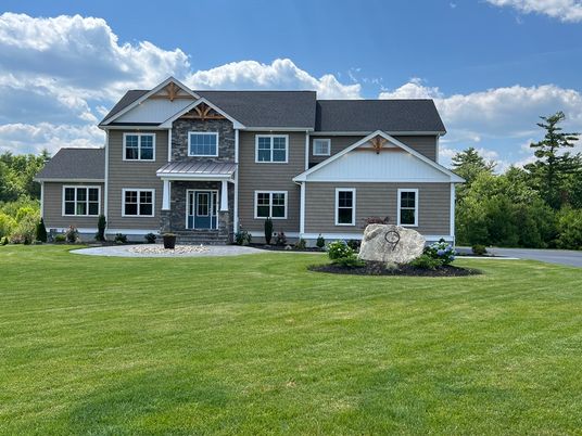 Backyard, Exterior, Facade, Farmhouse