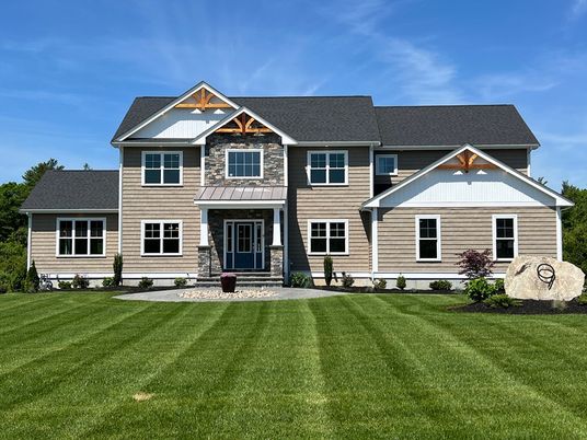 Backyard, Exterior, Facade, Farmhouse