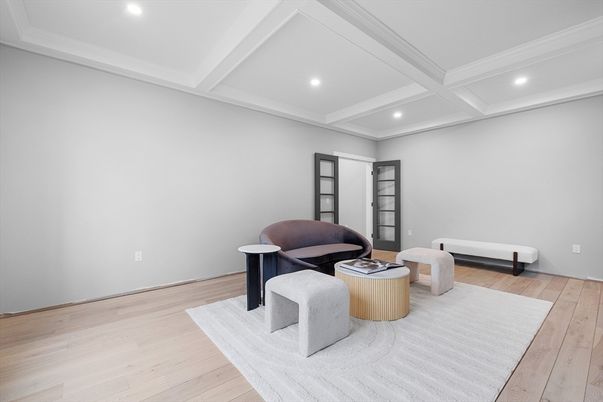 Interior, Recessed Lighting, Wood Texture Flooring