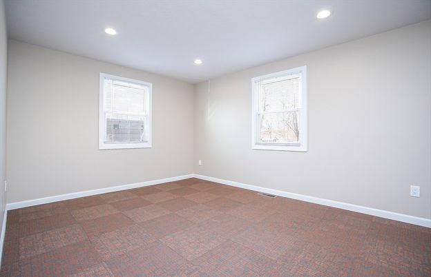Empty room, Interior, Recessed Lighting