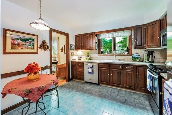 Interior, Kitchen, Pendant Lights