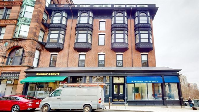 Exterior, Facade, Brick Facade, Rowhouse