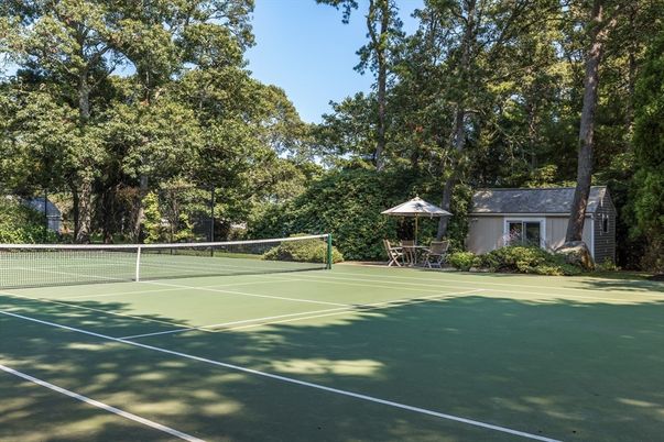 Exterior, Tennis Courts