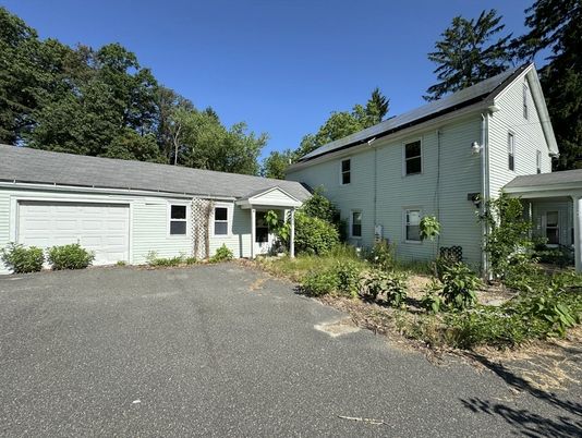 Attached, Exterior, Facade, Solar Panels, Cape Cod