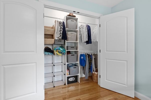 Interior, Walk-in Closets, Wood Texture Flooring