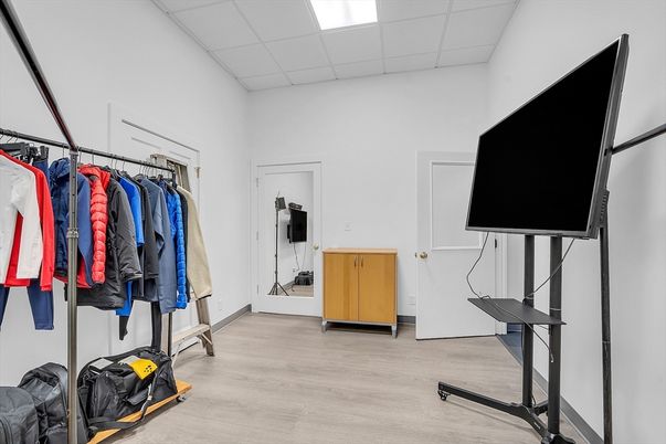 Interior, Recessed Lighting, Walk-in Closets, Wood Texture Flooring