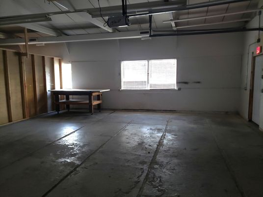 Garage, Interior