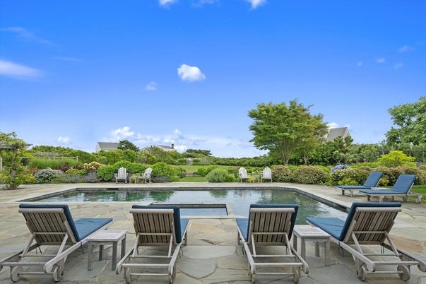 Exterior, Lake, Pool