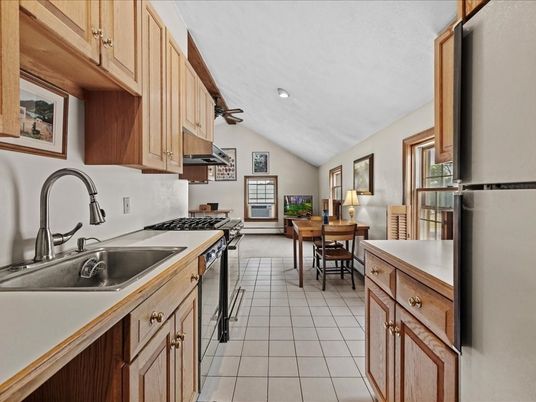 Dining room, Interior, Kitchen, Recessed Lighting
