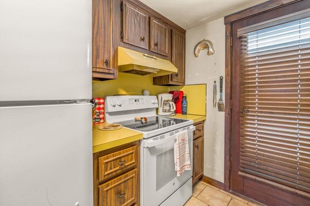 Interior, Kitchen