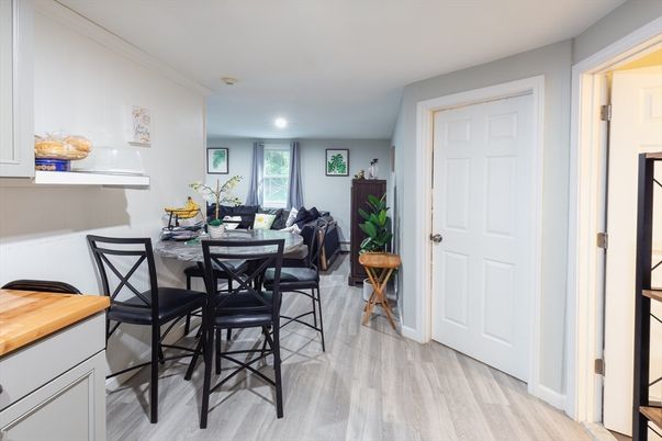 Dining room, Interior, Living room, Recessed Lighting, Wood Texture Flooring