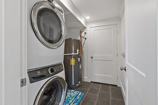 Interior, Recessed Lighting, Utility Closets, Washer
