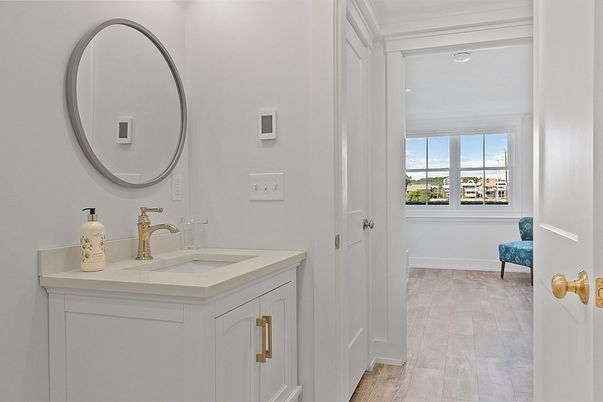 Bathroom, Interior, Recessed Lighting, Wood Texture Flooring