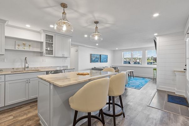 Dining room, Interior, Kitchen, Pendant Lights, Recessed Lighting, Wood Texture Flooring
