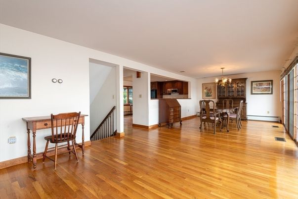 Chandelier, Dining room, Interior, Kitchen, Wood Texture Flooring